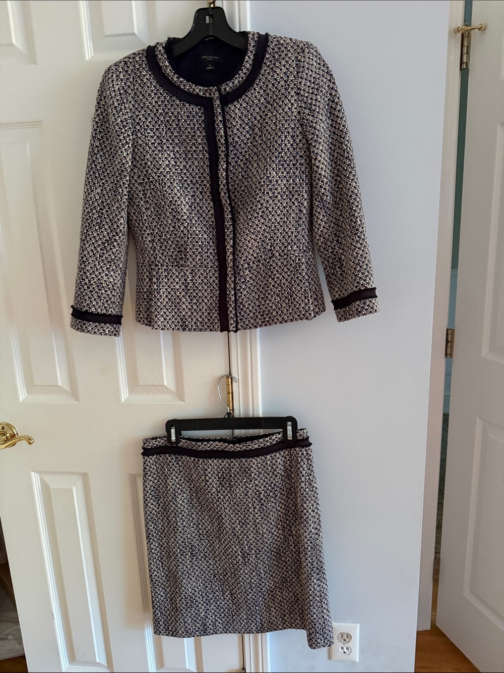 Ann Taylor Navy and White Tweed Skirt Set- jacket sz 4P and skirt sz 4